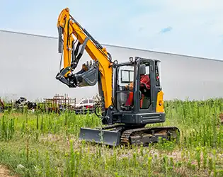 What Is a 35 Mini Excavator and Why Is It Popular Among Farmers?